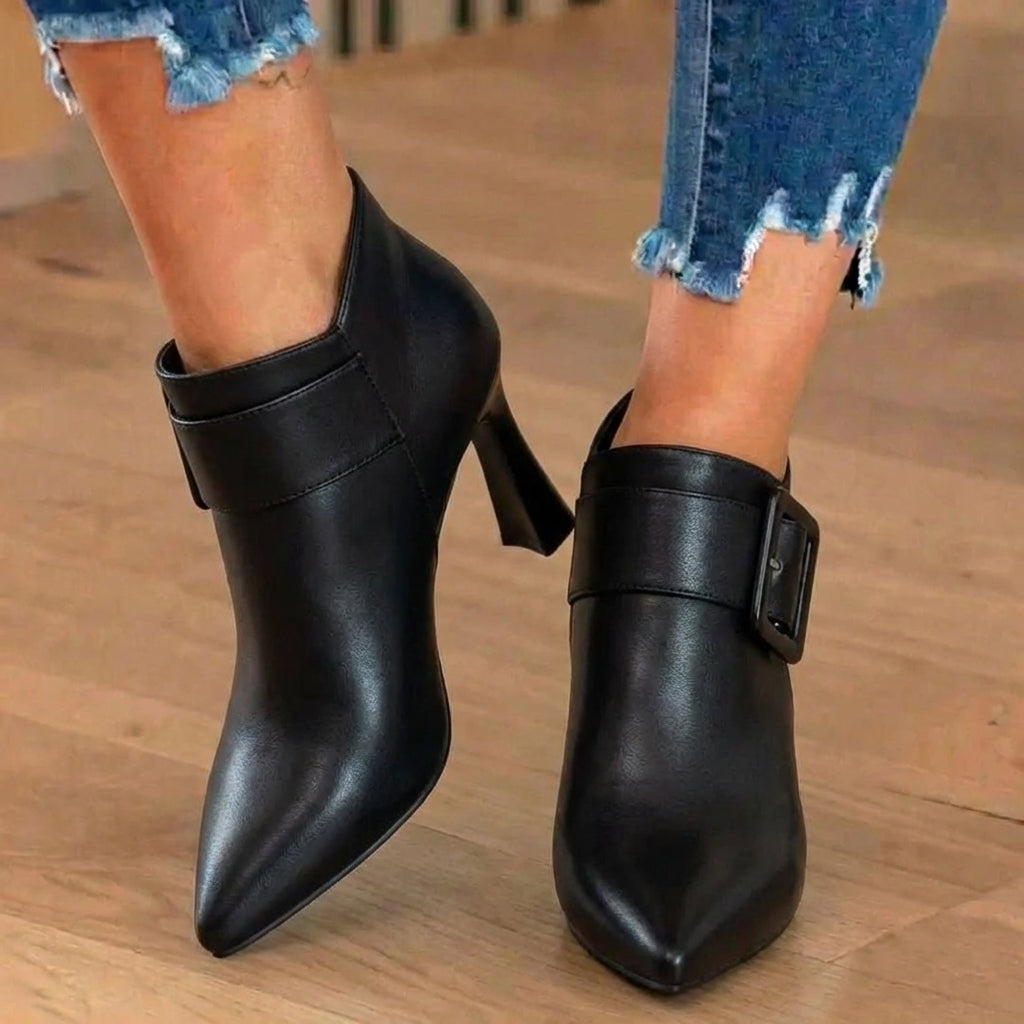 Wunderschön gefertigte orthopädische Stiefel