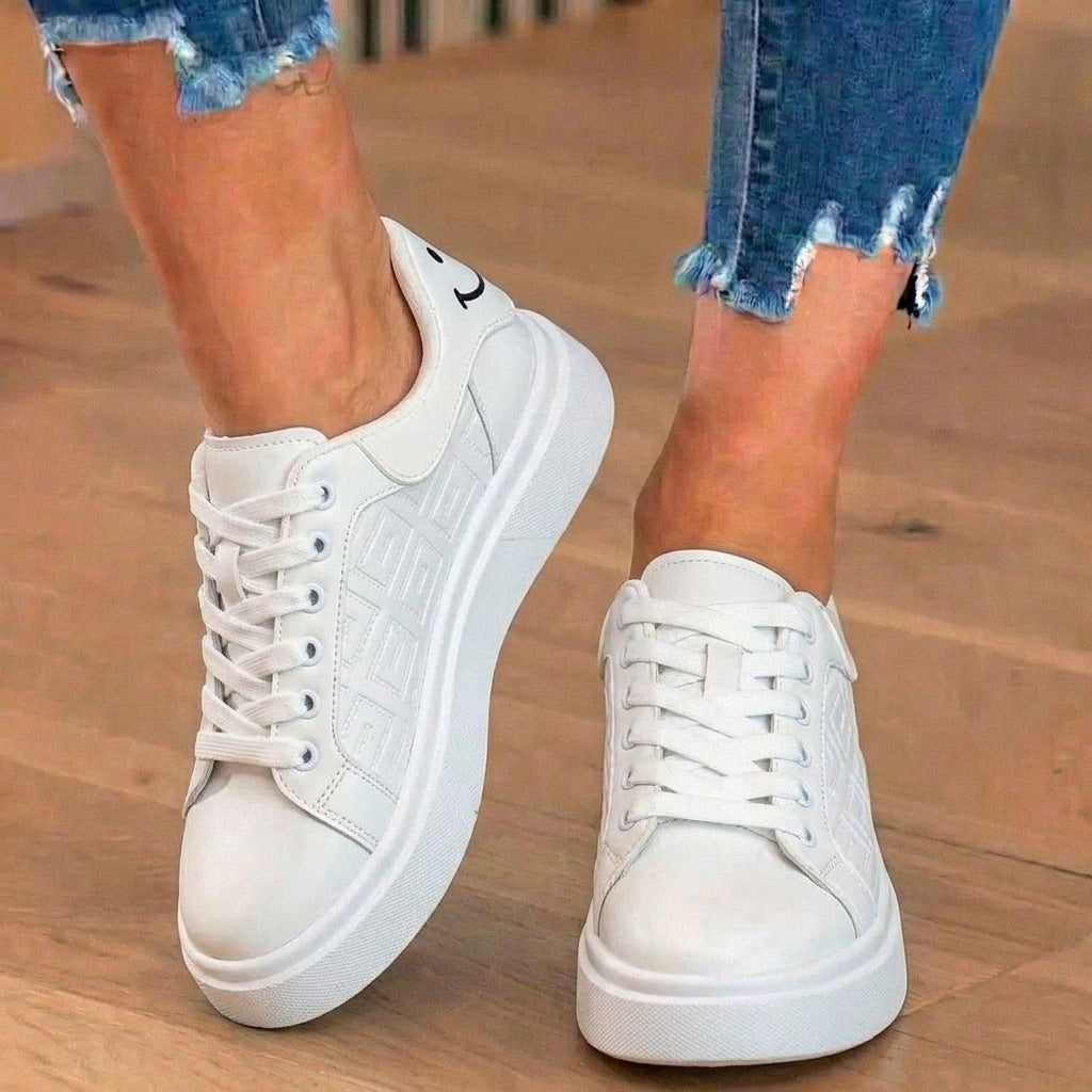 Anmutige Orthopädische Sneakers für modernen Look