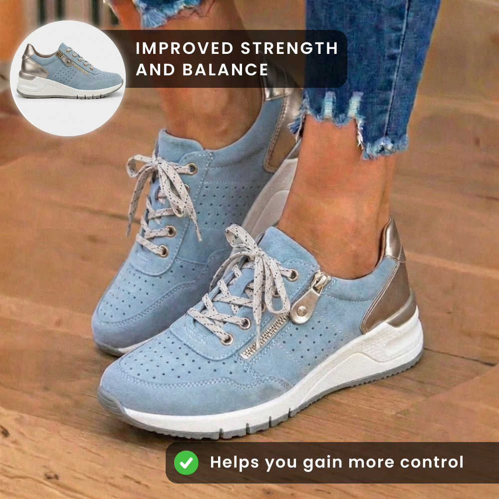 Orthopädische Wildleder-Plateau-Sneaker - perforiertes Design und metallischer Fersenzähler