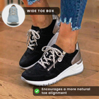 Orthopädische Wildleder-Plateau-Sneaker - perforiertes Design und metallischer Fersenzähler