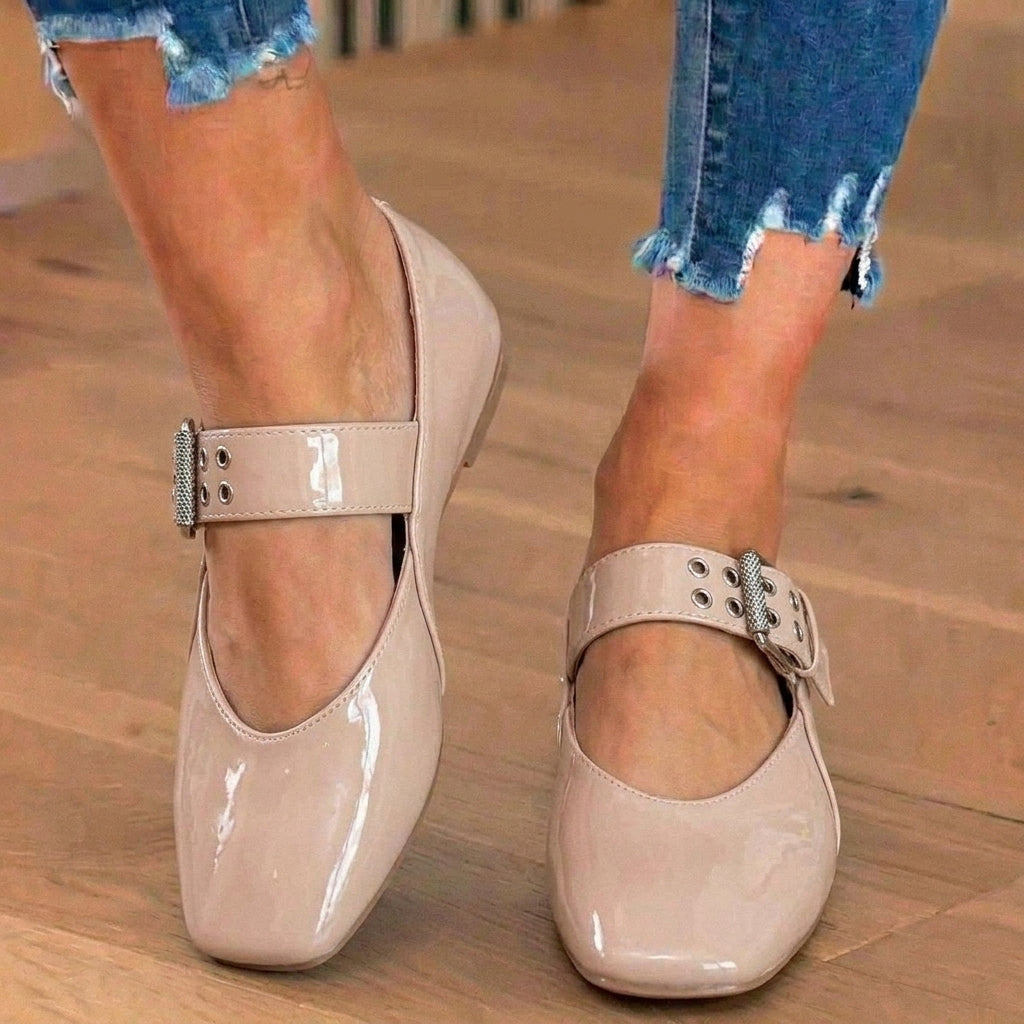 Elegante orthopädische Sandalen für jeden Schritt