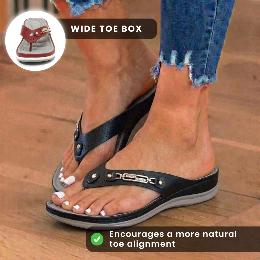 Orthopädische verzierte Keilabsatz-Zehenstegsandalen - Strass und Metallhardware