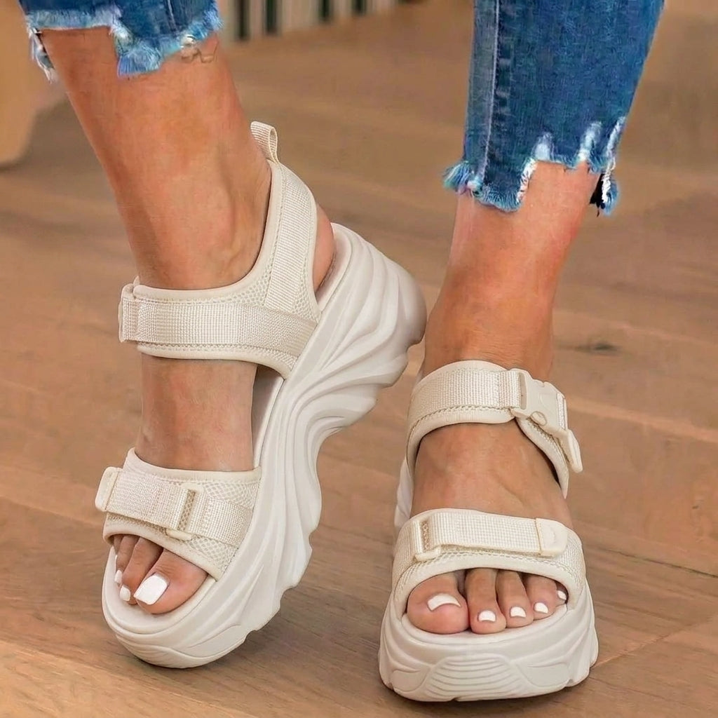Stilvolle orthopädische Sandalen für jeden Anlass