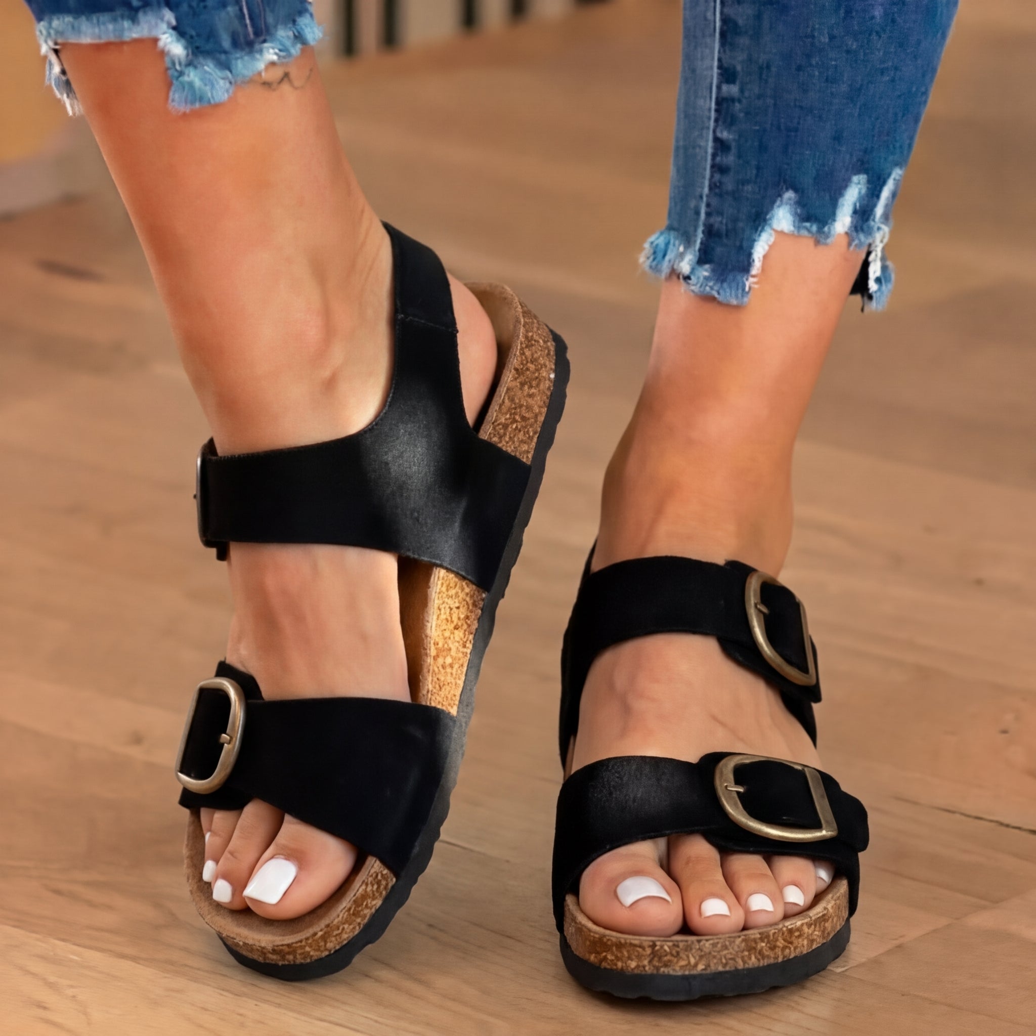 Schicke orthopädische Schuhe mit einzigartigem Design