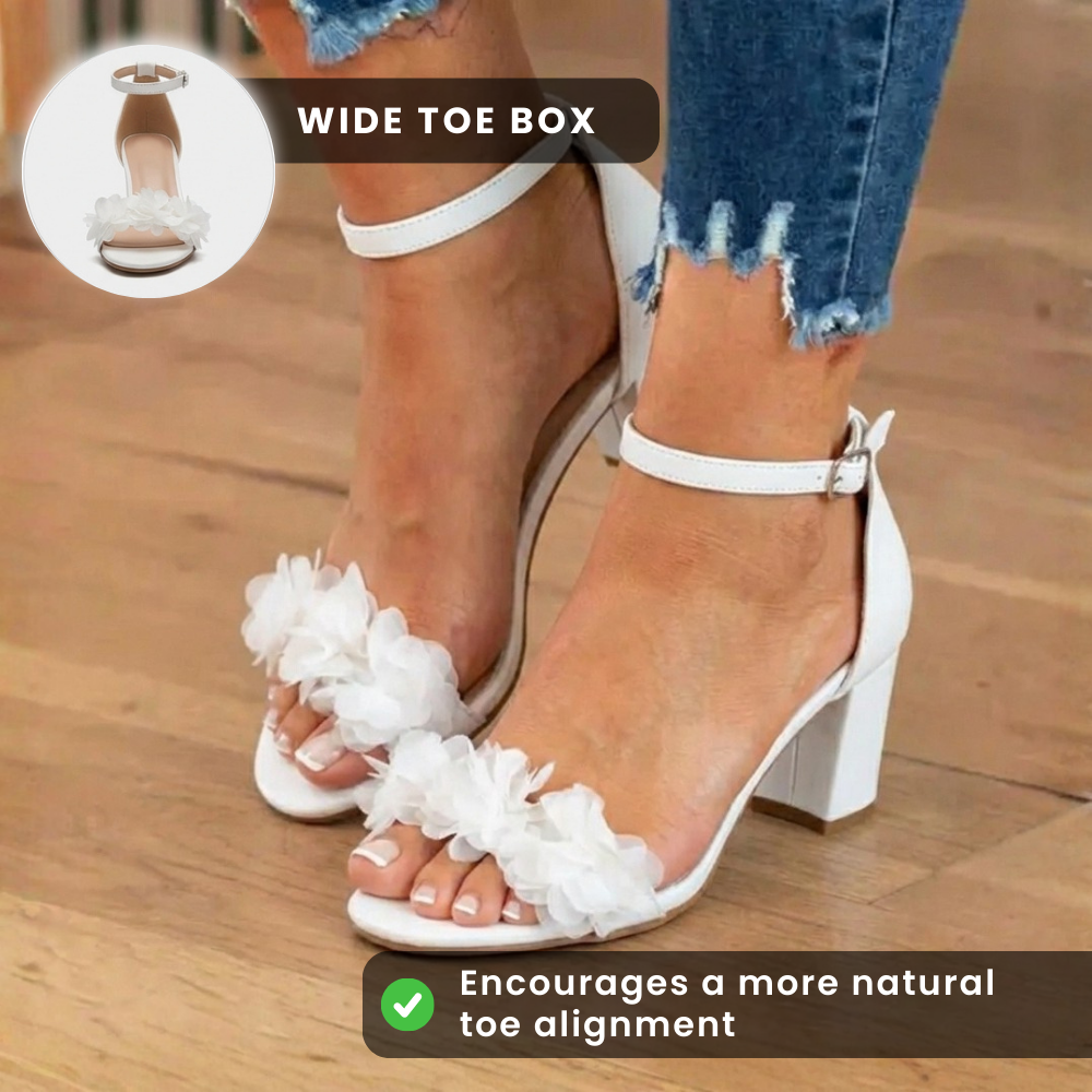 Orthopädische Blockabsatz-Sandalen - Blumen-Applikation & Knöchelriemen