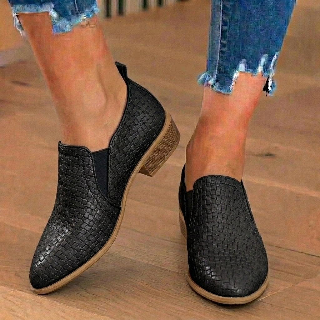 Anmutige Orthopädische Sneakers für modernen Look
