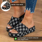 Elegante orthopädische Hausschuhe für modernen Look