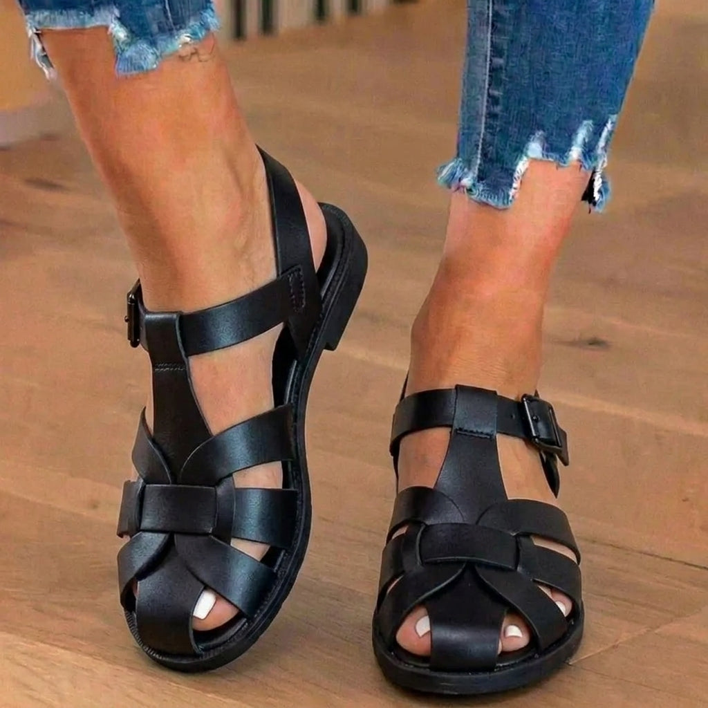 Bequeme orthopädische Sandalen für den täglichen Gebrauch