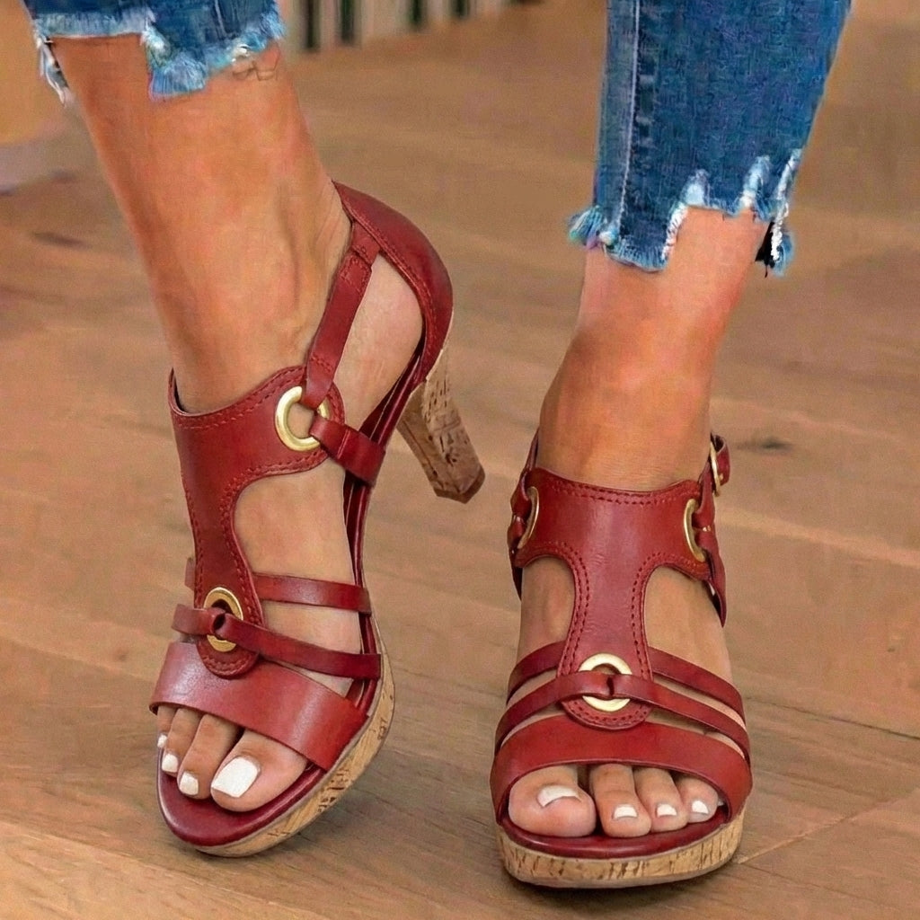 Schicke orthopädische Sandalen mit einzigartigem Design
