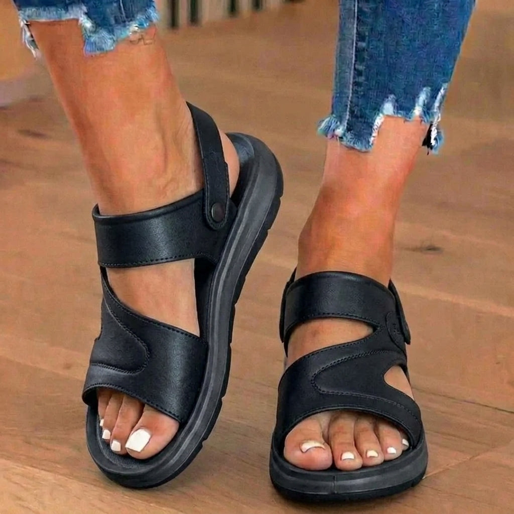 Wunderbar verarbeitete orthopädische Sandalen