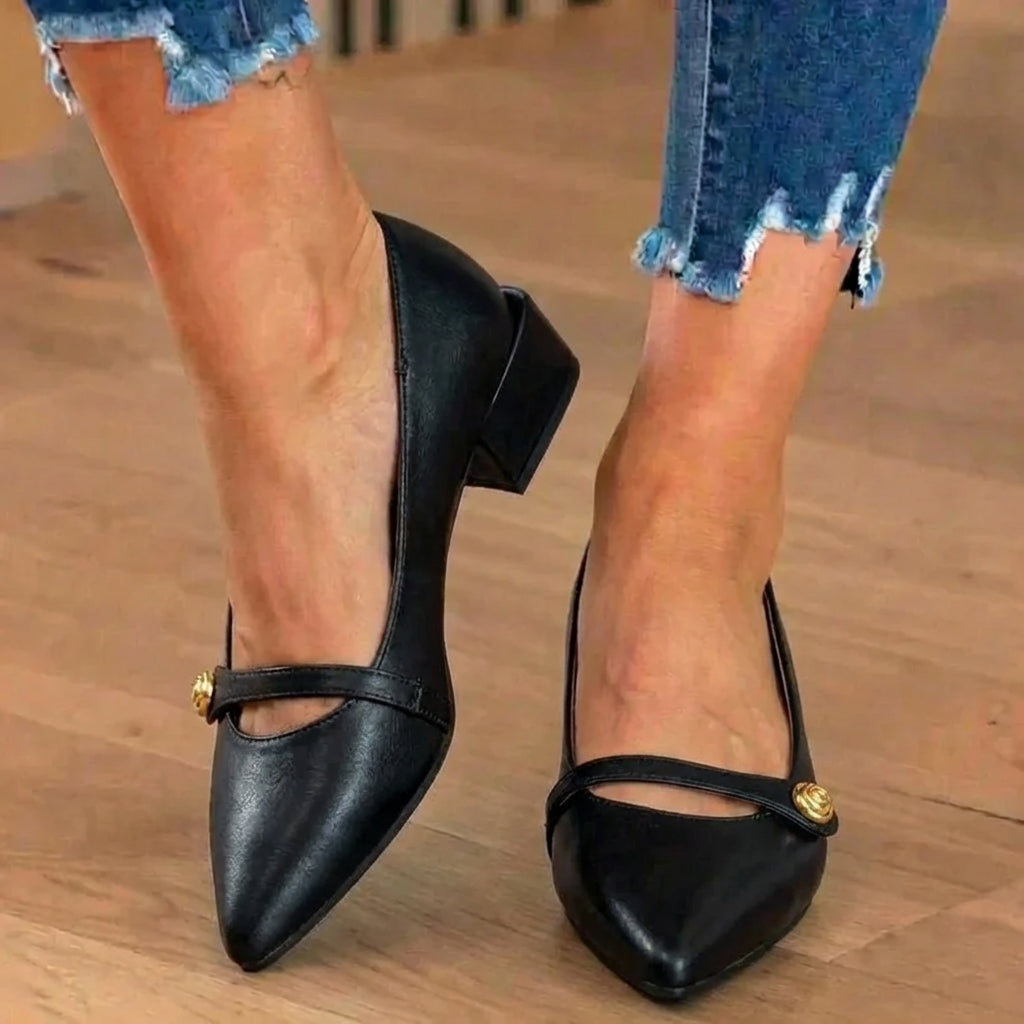 Schicke orthopädische Absätze mit einzigartigem Design