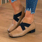 Klassische Orthopädische Schuhe mit zeitlosem Stil