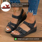 Orthopädische Leder-Keilsandalen - Perforiertes Detail & Klettriemen