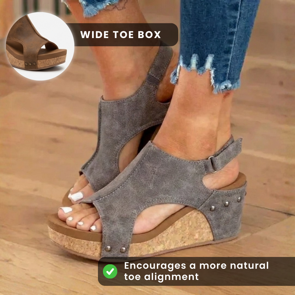 Orthopädische Leder-Nieten-Plateaukeilabsätze - Kork- & Ausschnitt-Design