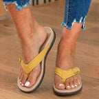 Orthopädische Stoff-Zehenstegsandalen - Schnallen-Detail und konturiertes Fußbett