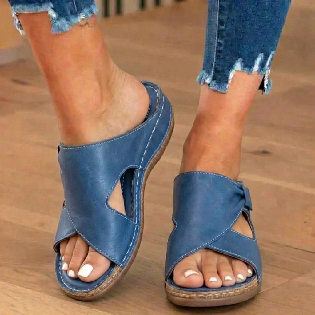 Orthopädische Leder-Crossover-Slide-Sandalen - Kontrastnaht-Detail