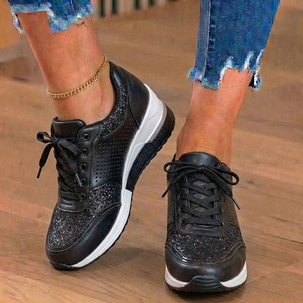 Orthopädische Leder-Keilabsatz-Sneaker - mit Glitter besetzt und perforierte Paneele
