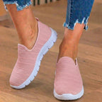 Orthopädische Strick-Slip-On-Sneaker - gestreiftes strukturiertes Design und schnürsenkellose Bequemlichkeit