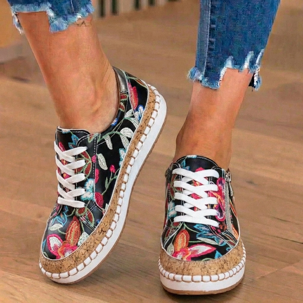 Orthopädische Canvas-Espadrille-Sneaker - bestickte Blumenmuster und Kork-Trim-Detail