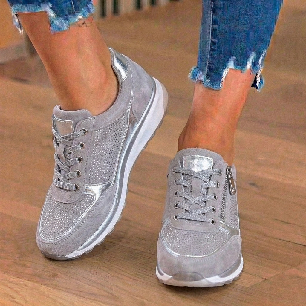 Orthopädische Wildleder-Keilabsatz-Sneaker - mit Strass besetztes Design und versteckter Höhenboost