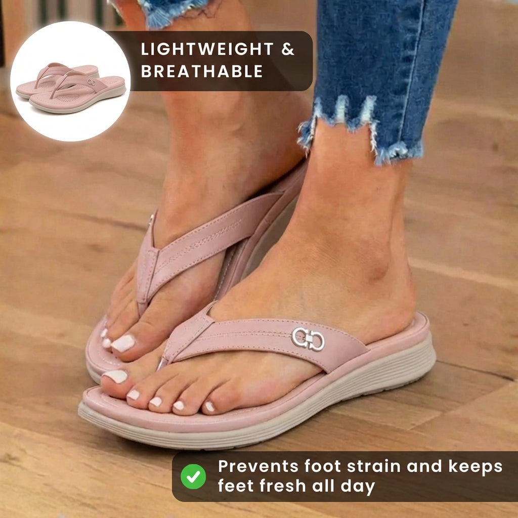 Orthopädische Leder-Flip-Flops - Zehenstegsandalen-Design und goldene Hardware-Akzente