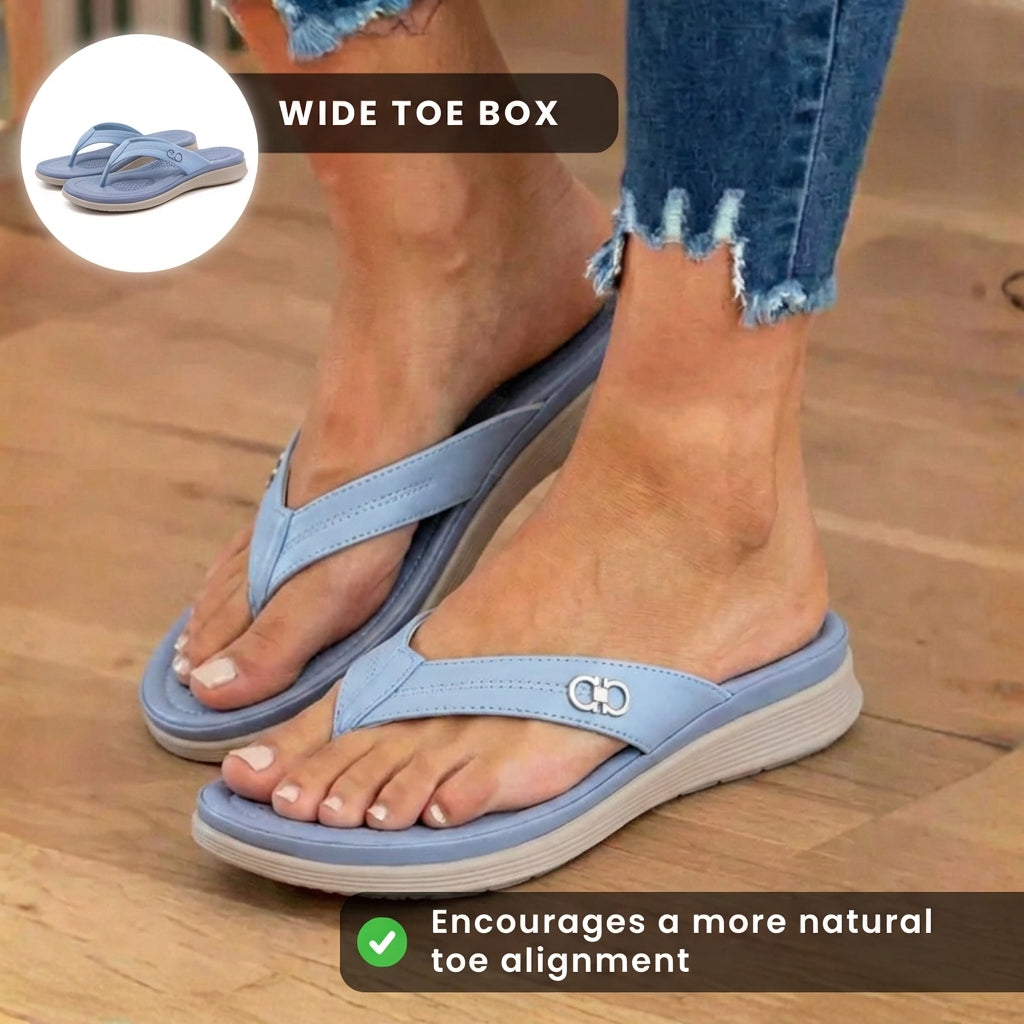 Orthopädische Leder-Flip-Flops - Zehenstegsandalen-Design und goldene Hardware-Akzente