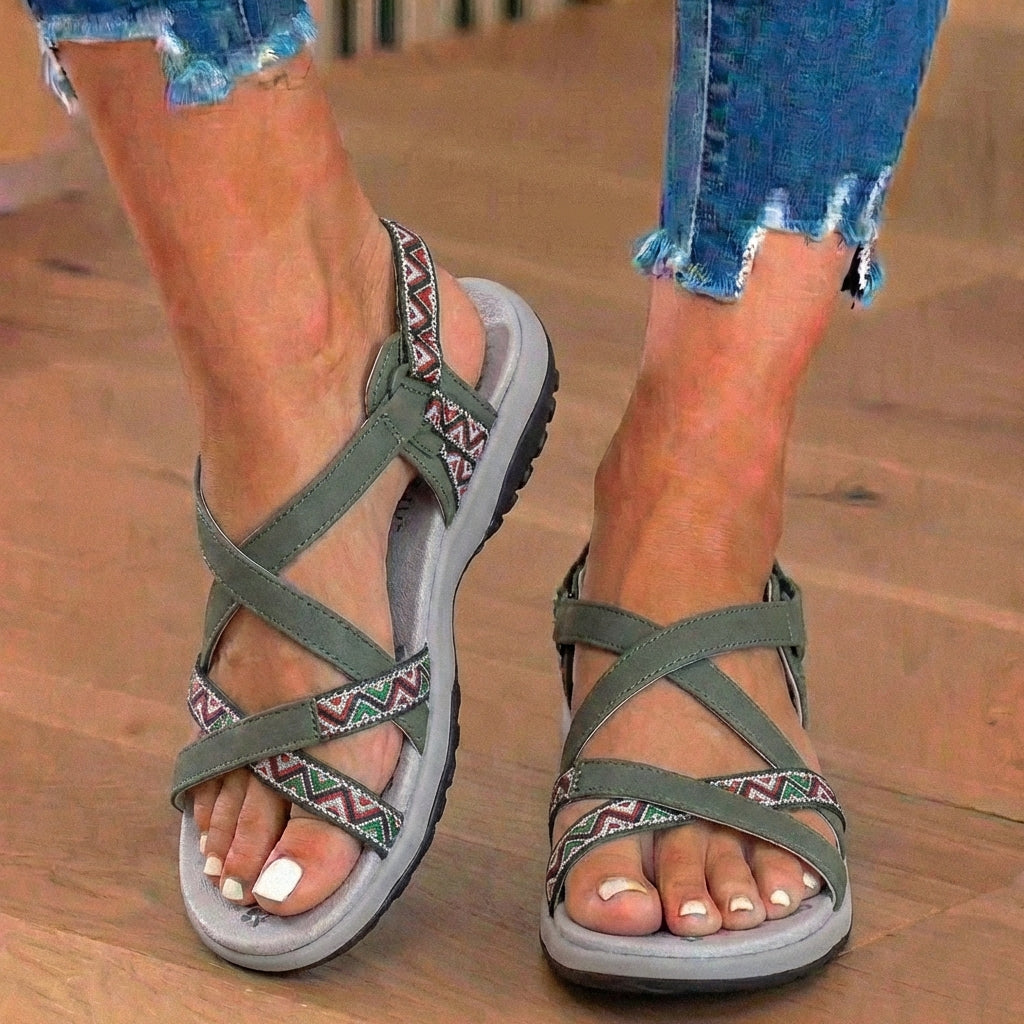 Orthopädische Textil-Sandalen - bohemisches Riemen-Design und geometrische Trim-Details