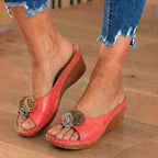 Orthopädische Leder-Keilsandalen - Doppeltes Rosetten-Blumen-Detail