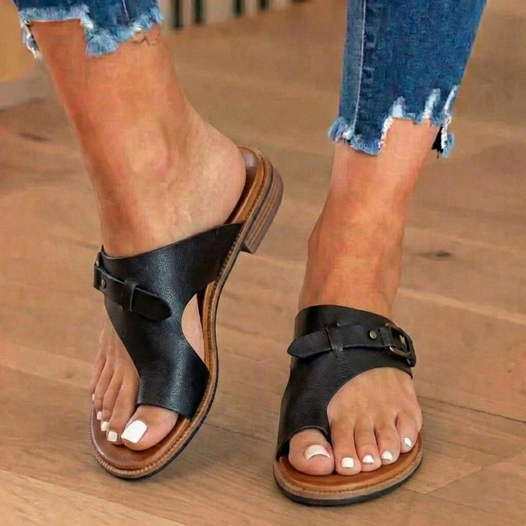Orthopädische Leder-Zehenring-Sandalen - Schnallen-Akzent und Kork-Fußbett
