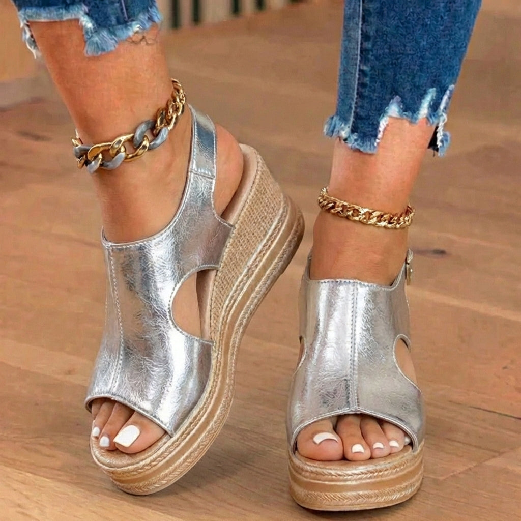Orthopädische metallische Croc-Platform-Sandalen - Espadrille-Keil & verzierter Saum