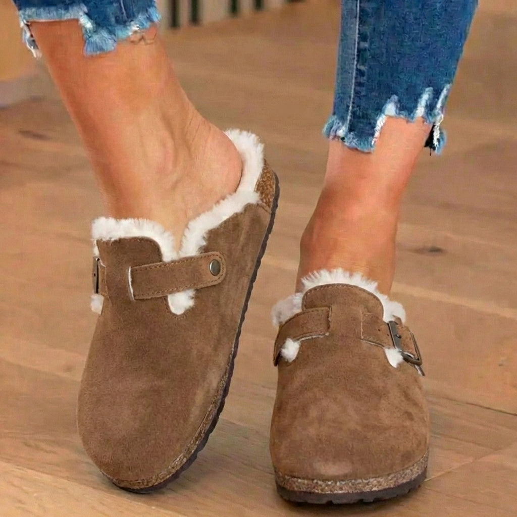 Orthopädische Wildleder-Sherpa-gefütterte Clogs - Schnallengurt-Verschluss