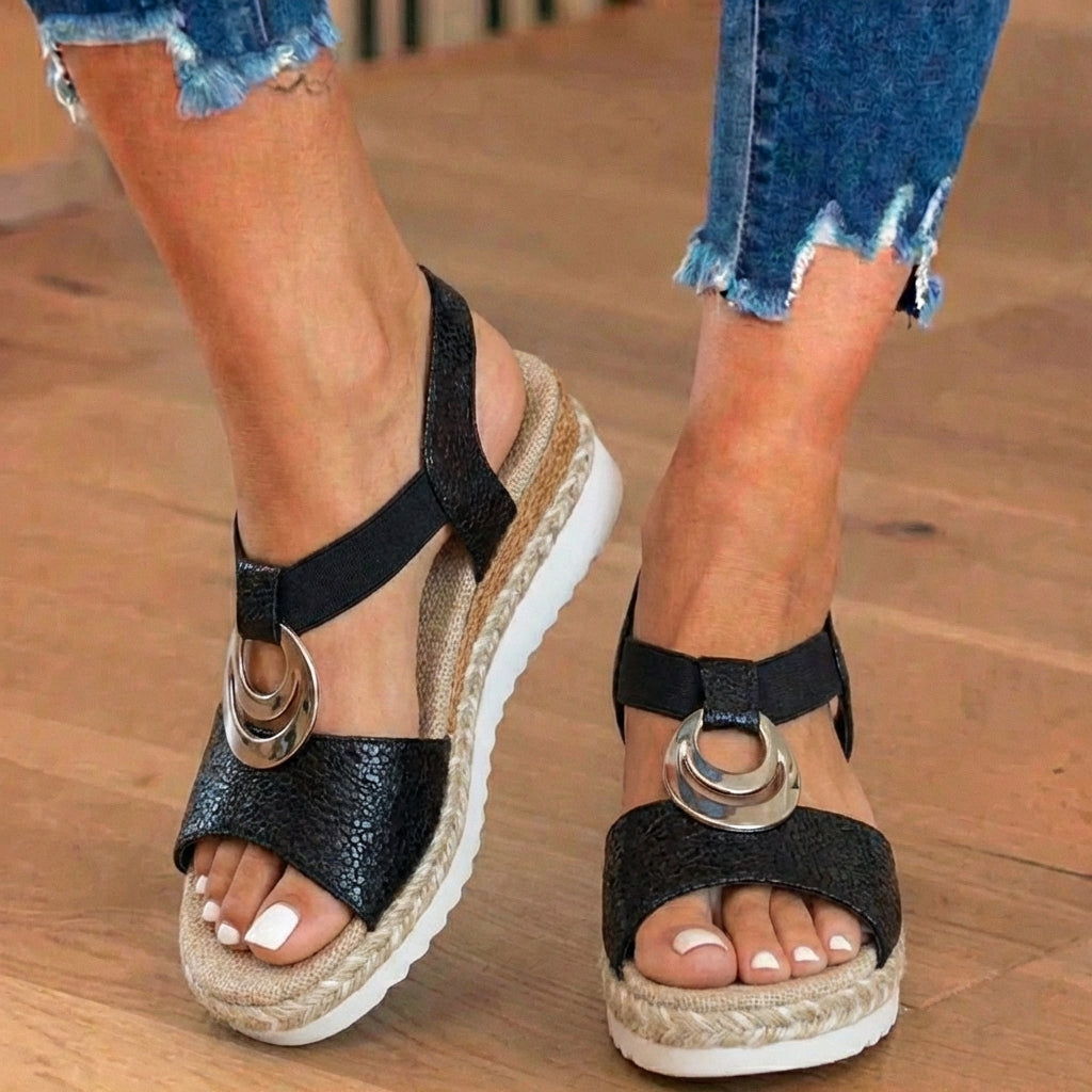 Orthopädische strukturierte Espadrille-Platform-Sandalen - Dreifache Ring-Hardware-Detail