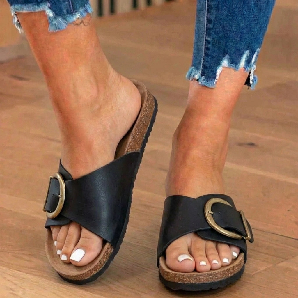 Orthopädische Leder-Kork-Slide-Sandalen - Übergroße Schnalle Detail