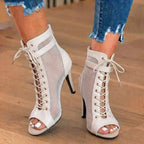 Schicke orthopädische Schuhe mit einzigartigem Design