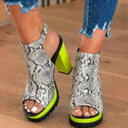 Klassische Orthopädische Sandalen mit zeitlosem Stil