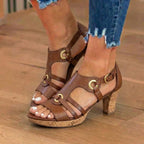 Schicke orthopädische Sandalen mit einzigartigem Design