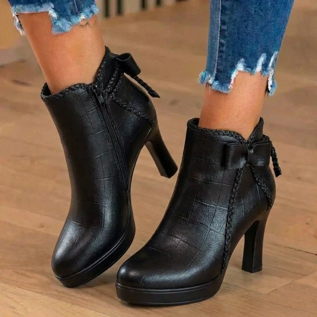 Klassische orthopädische Stiefel mit zeitlosem Stil