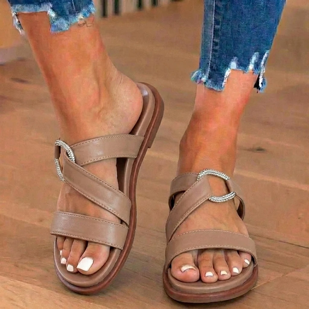 Elegante orthopädische Sandalen für jeden Schritt