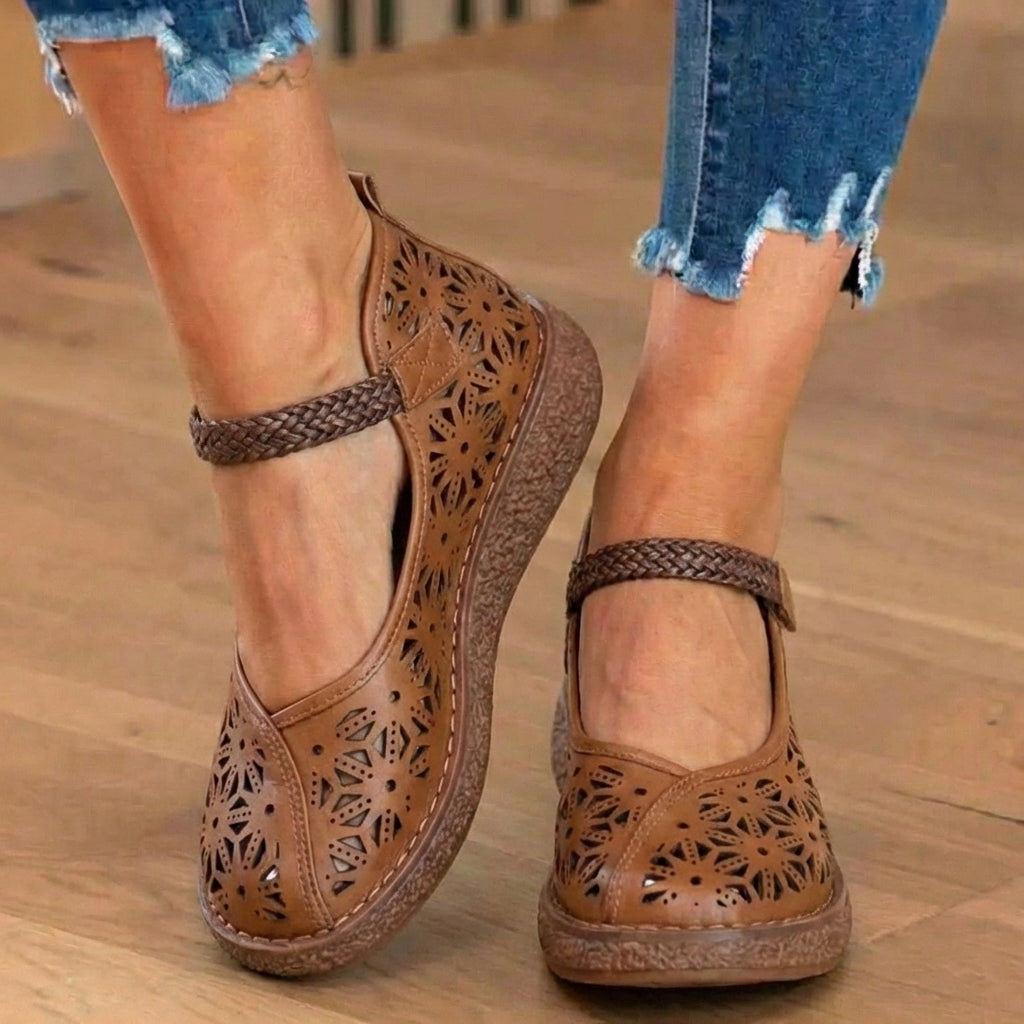 Orthopädische Leder-Laserschnitt-Flats - Geflochtener Knöchelriemen